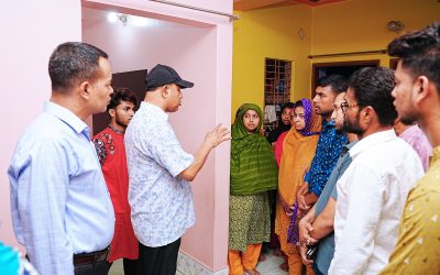 মেয়েকে উত্ত্যক্তের প্রতিবাদ করায় বাবাকে হত্যারঘটনাস্থল পরিদর্শনে আরএমপি কমিশনার মেয়েকে উত্ত্যক্তের প্রতিবাদ করায় বাবাকে হত্যারঘটনাস্থল পরিদর্শনে আরএমপি কমিশনার