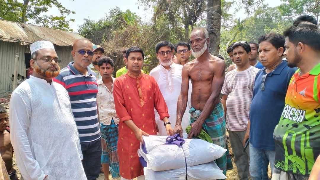 সিংড়ায় কয়েলের আগুনে ভস্মীভূত দিনমজুরের বাড়িঘর