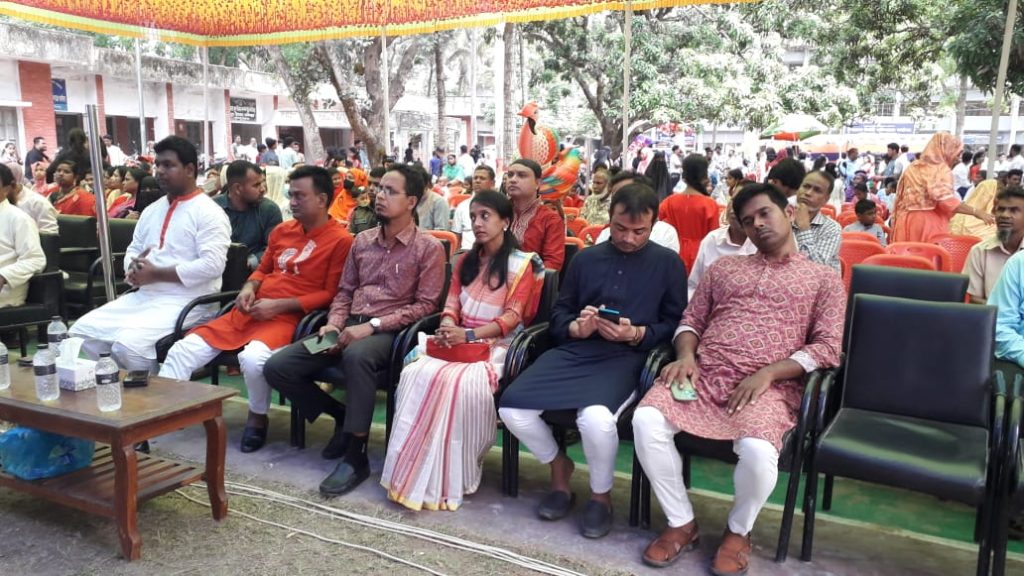 হিলিতে যথাযথ মর্যাদায় পহেলা বৈশাখ উদযাপন