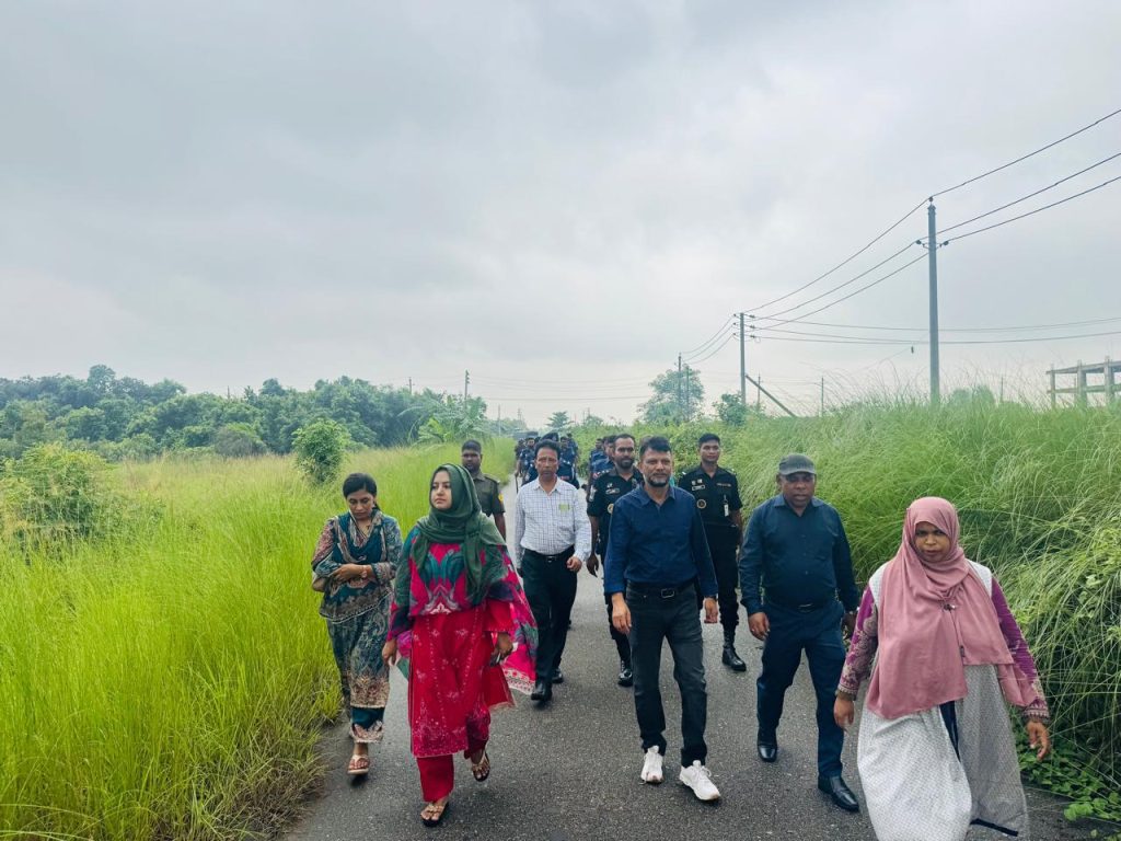 কালীগঞ্জে পূর্বাচল নতুন শহর প্রকল্পে যৌথবাহিনীর উচ্ছেদ অভিযান