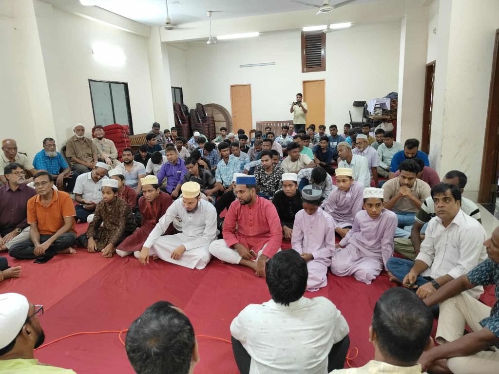 মাইলস্টোন স্কুল দুর্ঘটনায় নিহতদের রূহের মাগফিরাত কামনায় চাঁপাইনবাবগঞ্জে বিএনপির মিলাদ ও দোয়া মাহফিল