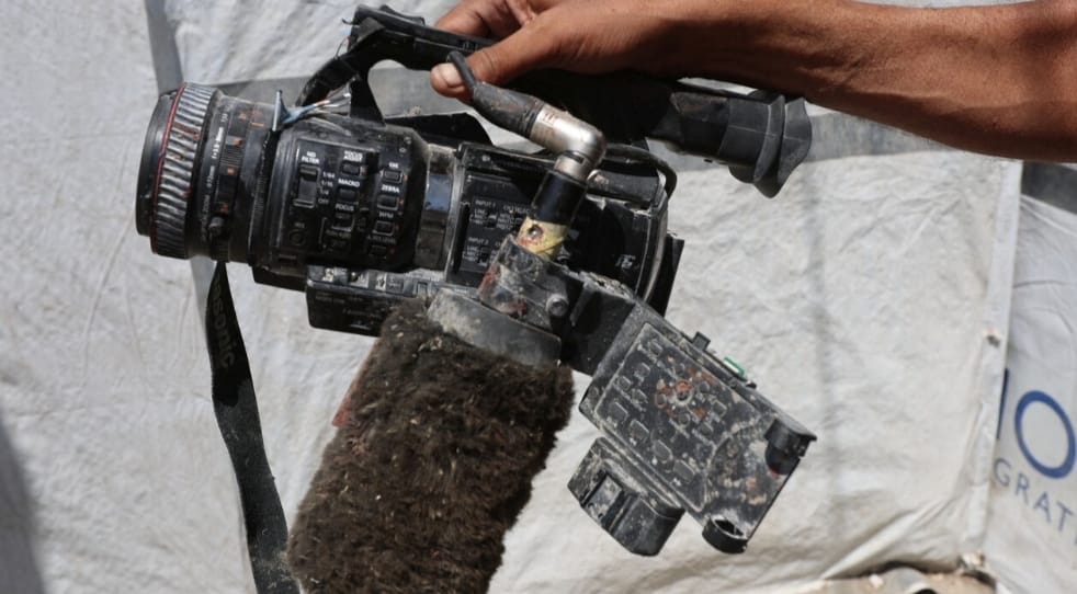 গাজায় লাইভ সম্প্রচারের সময় ইসরায়েলি হামলায় নিহত রয়টার্স সাংবাদিক