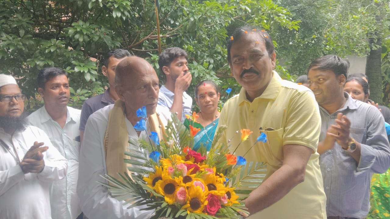 বিধায়ক বিশ্বনাথ দাসের উপস্থিতে  রামচন্দ্রপুর  সু-স্বাস্থ্য কেন্দ্রের শুভ উদ্বোধন অনুষ্ঠিত