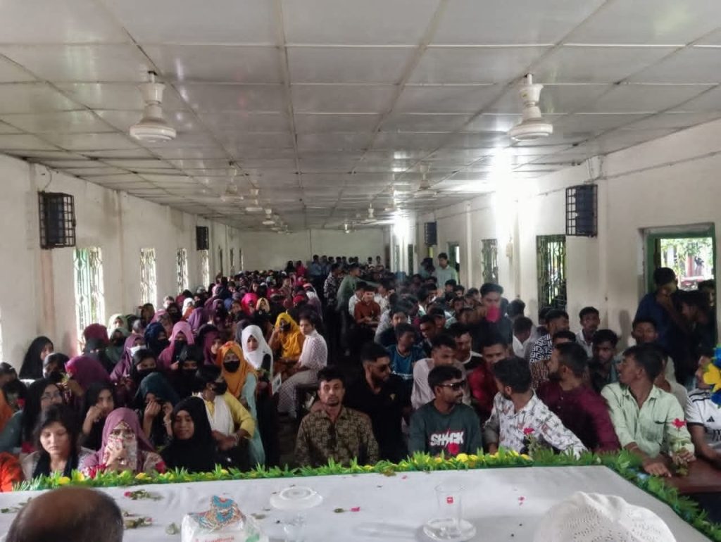 ২০২৫-২৬ শিক্ষাবর্ষে নবীন শিক্ষার্থীদের তেলিগাতী সরকারি কলেজে নবীন বরণ অনুষ্ঠিত হয়েছে