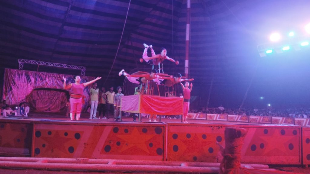 বারুইপুর রাস মাঠে রাজধানী সার্কাসের আনুষ্ঠানিক শুভ উদ্বোধন করলেন বিধানসভার অধ্যক্ষ বিমান বন্দ্যোপাধ্যায়