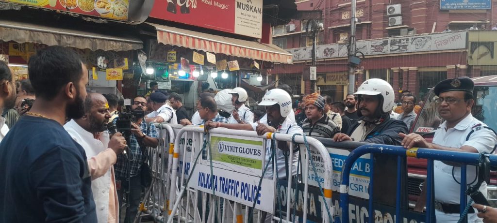 বেআইনিভাবে কলকাতা পৌর কর্পোরেশনে, জন্ম শংসাপত্র দেওয়ায় বিজেপির বিক্ষোভ