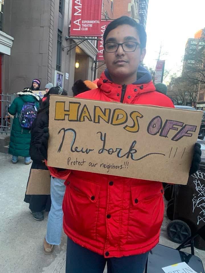 ট্রাম্পের বিরুদ্ধে যুক্তরাষ্ট্রজুড়ে বিক্ষোভ নিউইয়কে তরুন  জারিফ এবং জেএসএফ-বাংলাদেশের যোগদান