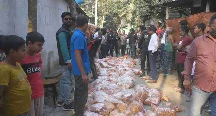 গাইবান্ধা দুই সেমাই কারখানায় যৌথ অভিযান‎ রং মিশ্রিত পণ্য জব্দ, জরিমানা ও কারাদণ্ড