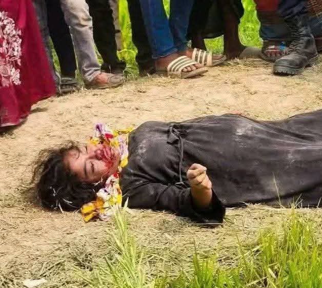 নরসিংদীর মাধবদীতে বাবার কাছ থেকে ছিনিয়ে নিয়ে কিশোরীকে গনধর্ষণের পর হত্যা