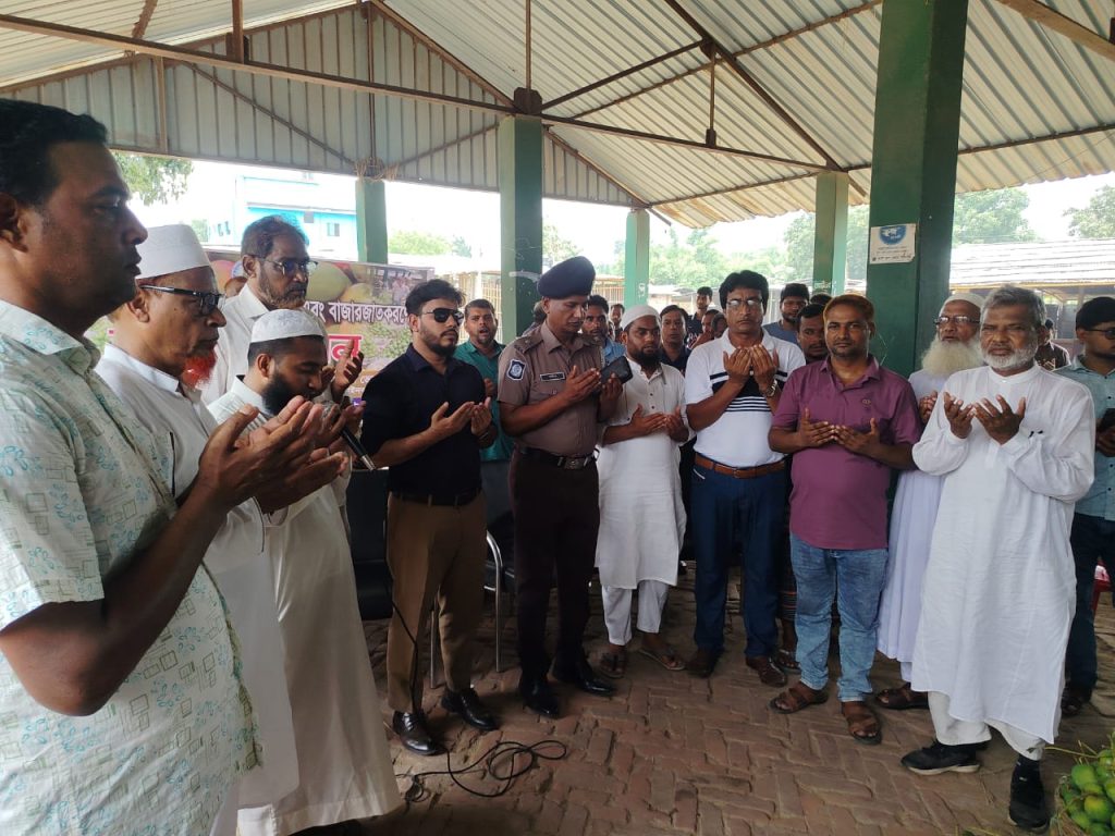 ভোলাহাট আম ফাউন্ডেশন'র বাজার শুভ উদ্বোধন অনুষ্ঠিত