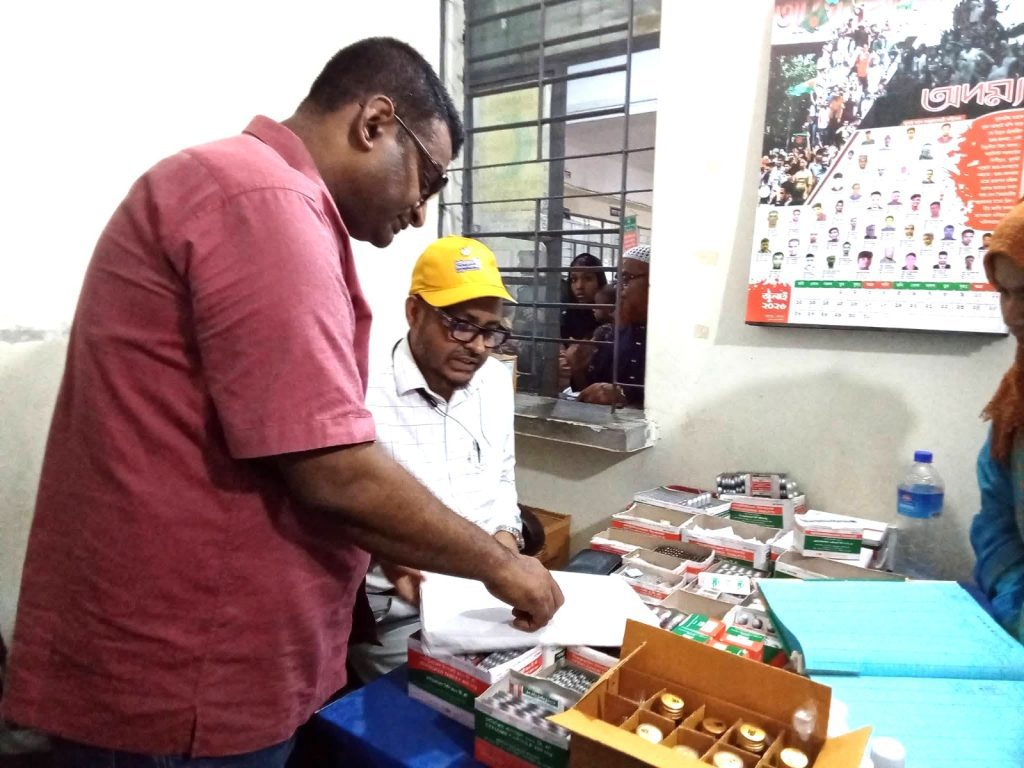 সিভিল সার্জন জয়পুরহাট মহোদয়  কালাই   উপজেলা স্বাস্থ্য কমপ্লেক্স পরিদর্শন করেন